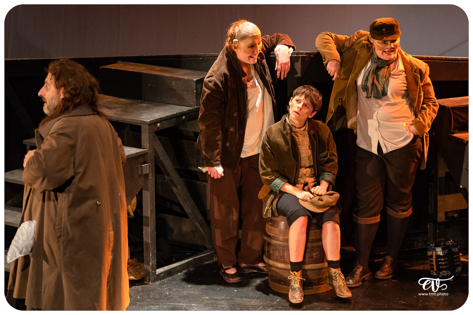 OLIVER TWIST (CIE LA MESNIE H.)